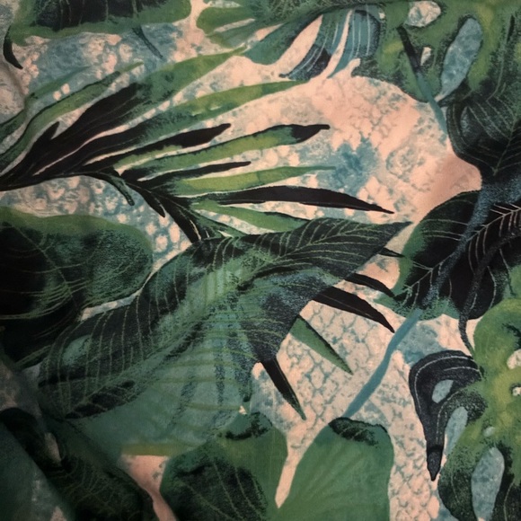 Tommy Bahama Green Leaf Print Skort - Picture 3 of 6